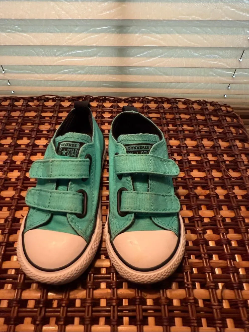 Converse Chuck Taylor All Star Infant/Toddler 2V Ox low-top sz 7 teal